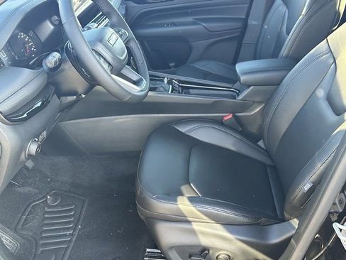 New 2026 Jeep Compass Limited image 9