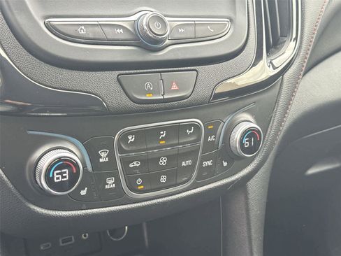Used 2023 Chevrolet Equinox RS AWD/4WD image 18