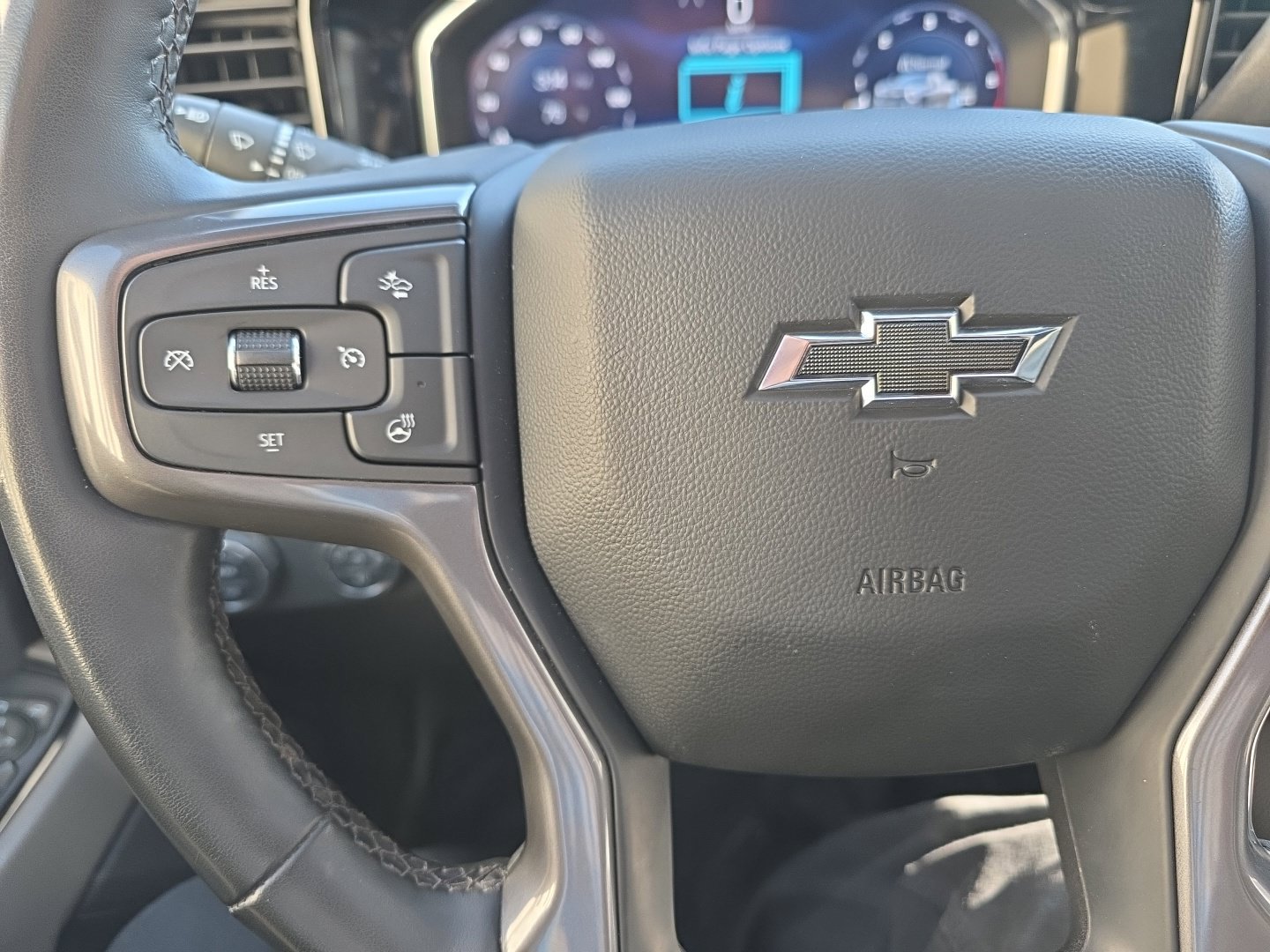 Used 2024 Chevrolet Silverado 2500 ZR2 w/ ZR2 Bison Edition AWD/4WD image 12