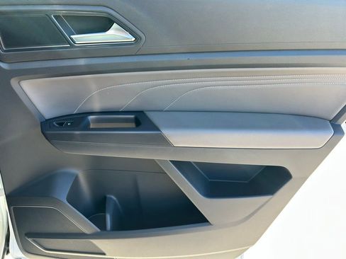 Used 2022 Volkswagen Atlas SE image 29