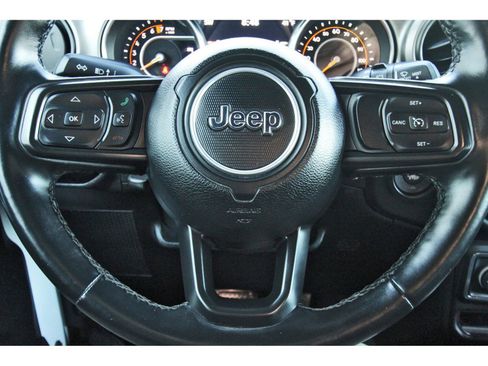 Used 2020 Jeep Wrangler Unlimited Sport image 17