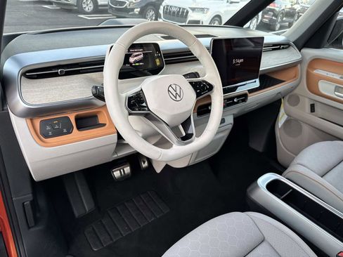 New 2025 Volkswagen ID. Buzz Pro S Plus image 23