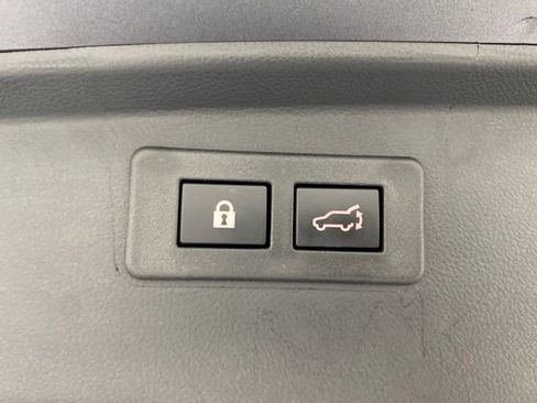 Used 2025 Subaru Outback Premium AWD/4WD image 40