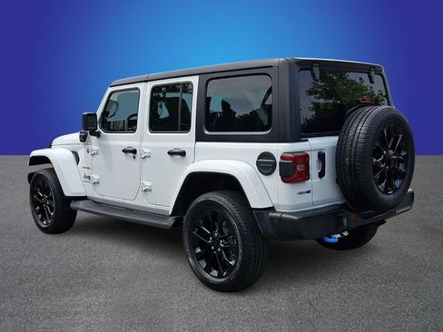 Used 2023 Jeep Wrangler Unlimited Sahara AWD/4WD image 6