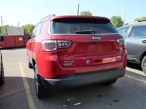 Used 2017 Jeep Compass Latitude AWD/4WD image 6