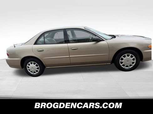 Used 2003 Buick Century Custom FWD image 2