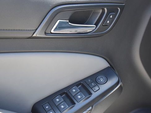 Used 2018 Chevrolet Tahoe LT AWD/4WD image 12