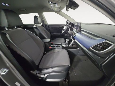 Used 2023 Kia Seltos S w/ Navigation Package image 15