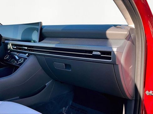 Certified 2025 Hyundai Sonata SEL image 17