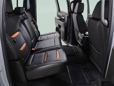 Used 2025 GMC Sierra 2500 AT4 w/ AT4 Premium Plus Package AWD/4WD image 33