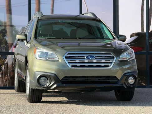 Used 2015 Subaru Outback 2.5i Premium AWD/4WD image 18