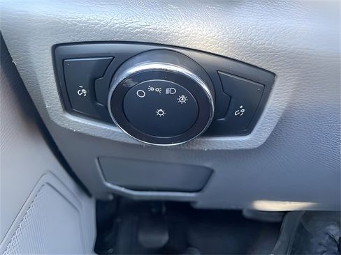 Used 2019 Ford F550 2WD Regular Cab Super Duty image 14