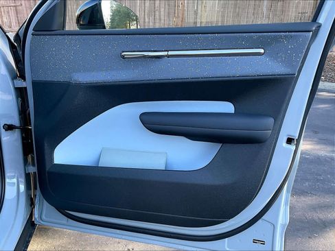 New 2025 Volvo EX30 Ultra w/ Protection Package Premier image 30