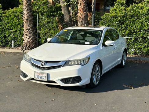Used 2017 Acura ILX Premium Package 4D Sedan image 2