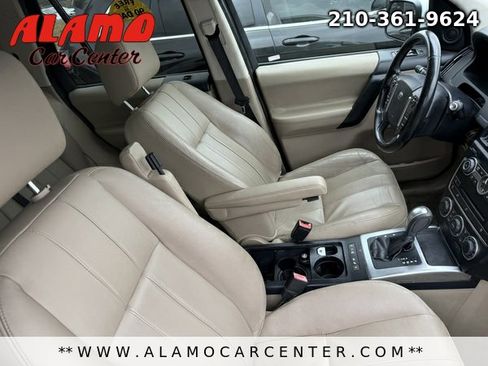 Used 2014 Land Rover LR2 HSE image 11