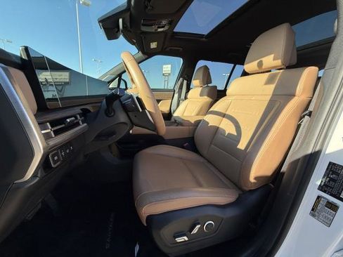 Used 2025 Hyundai Santa Fe Limited image 16