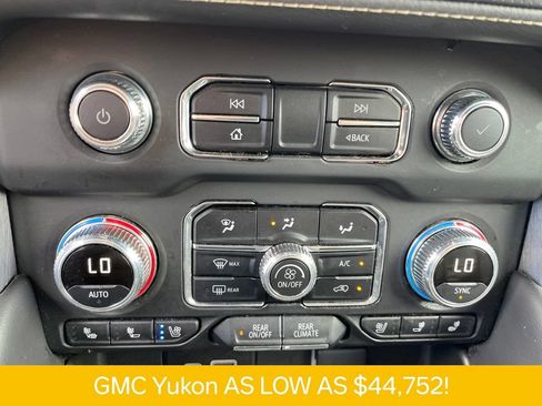 Used 2024 GMC Yukon SLT RWD image 12