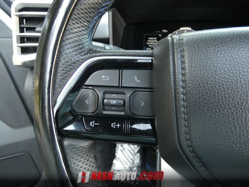 Used 2024 Toyota Tundra Platinum AWD/4WD image 71