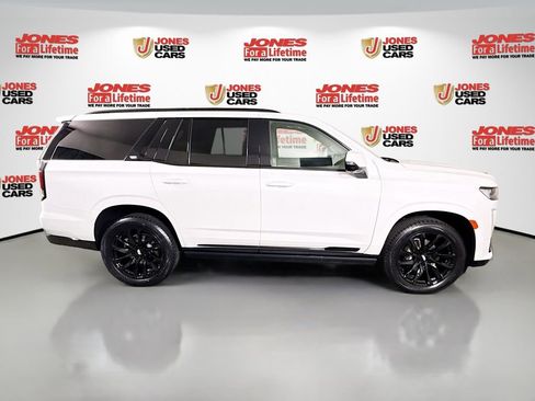 Used 2023 Cadillac Escalade Sport Platinum w/ LPO, ONYX Package AWD/4WD image 19