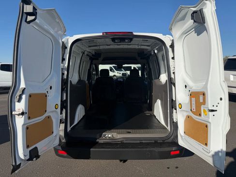 Used 2022 Ford Transit Connect XL image 16