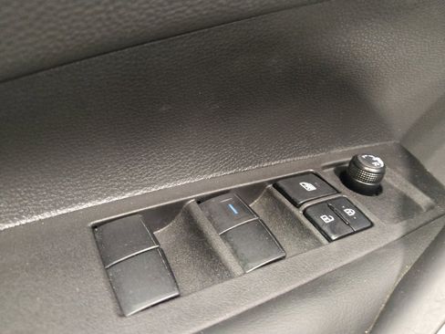 Used 2021 Toyota Corolla SE FWD image 27