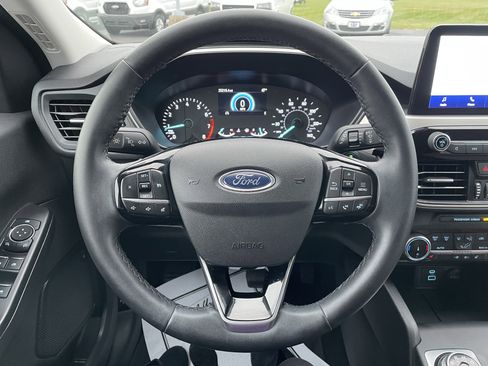 Used 2022 Ford Escape SE w/ Convenience Package image 18