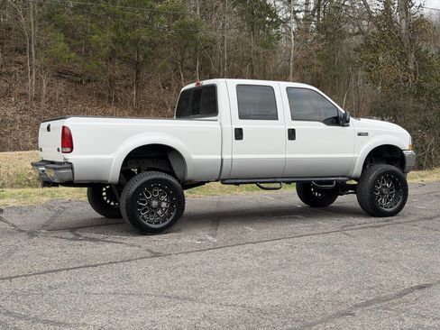 Used 2004 Ford F250 XL image 3