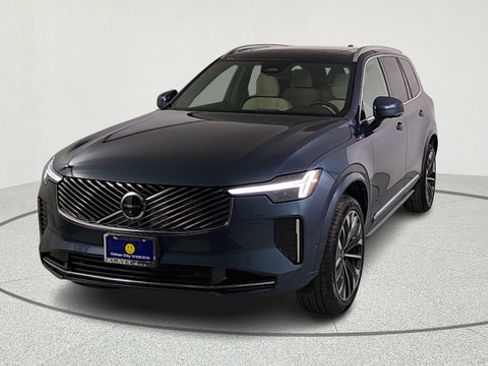 New 2026 Volvo XC90 B6 Plus w/ Protection Package Premier AWD/4WD image 2
