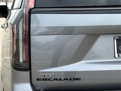 Used 2021 Cadillac Escalade Sport Platinum w/ LPO, ONYX Package image 7