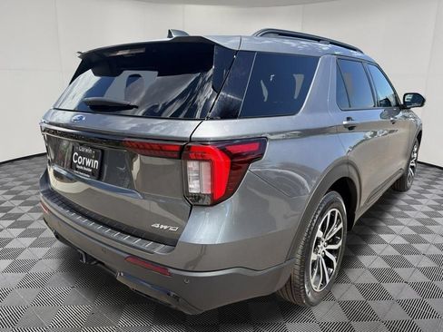 Used 2025 Ford Explorer ST-Line AWD/4WD image 8