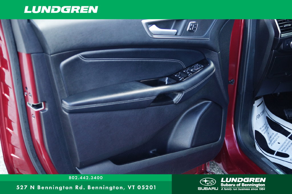 Used 2018 Ford Edge Titanium w/ Equipment Group 301A AWD/4WD image 11