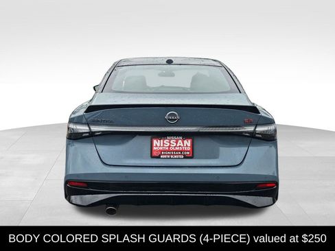 New 2026 Nissan Sentra SR w/ SR Premium Package FWD image 11