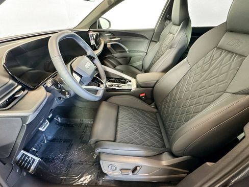 New 2025 Audi SQ5 Premium Plus image 17