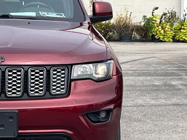 Used 2020 Jeep Grand Cherokee Altitude AWD/4WD image 17