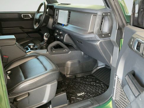 Used 2025 Ford Bronco Big Bend w/ Black Diamond Package AWD/4WD image 24