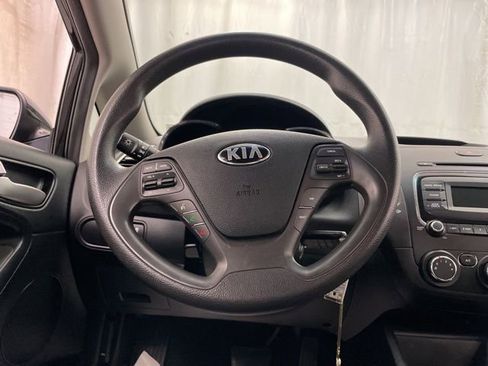 Used 2018 Kia Forte LX image 14