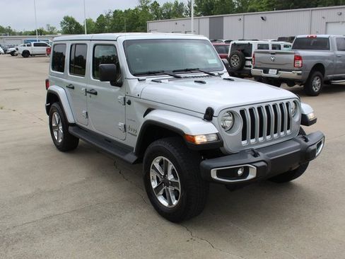 Used 2022 Jeep Wrangler Unlimited Sahara w/ Cold Weather Group image 1