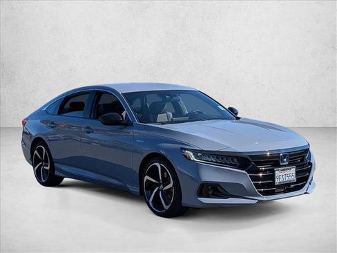Used 2022 Honda Accord Sport image 3