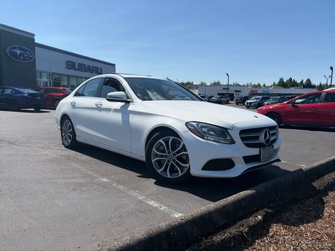 Used 2018 Mercedes-Benz C 300 Sedan image 8