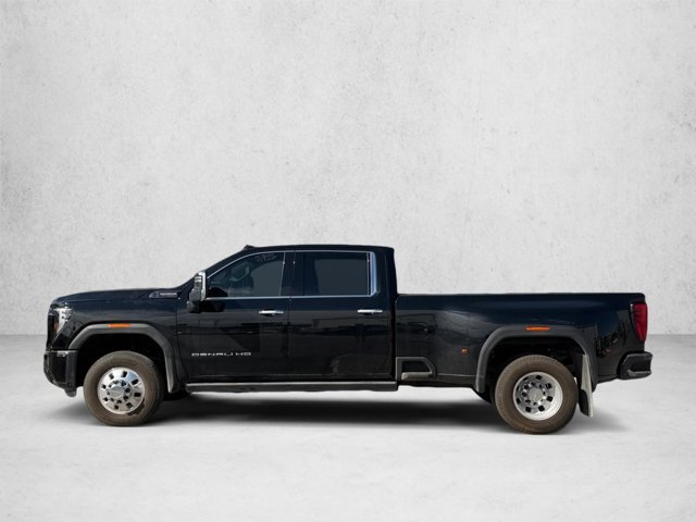 Used 2025 GMC Sierra 3500 Denali Ultimate AWD/4WD image 8