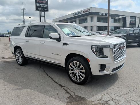 Used 2023 GMC Yukon XL Denali image 1