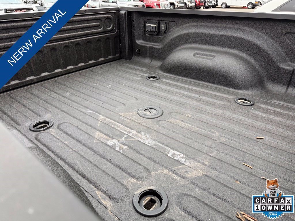 Used 2024 RAM 2500 Laramie w/ Night Edition AWD/4WD image 5