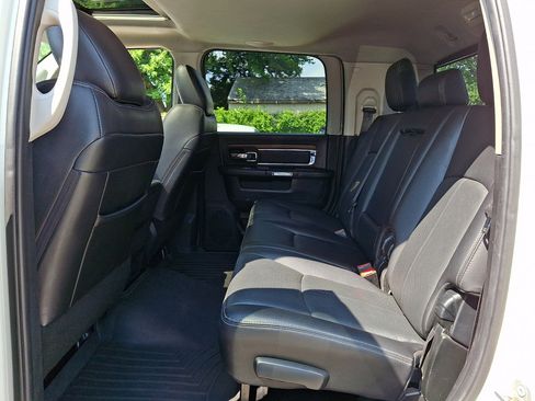 Used 2018 RAM 2500 Laramie w/ Protection Group AWD/4WD image 17