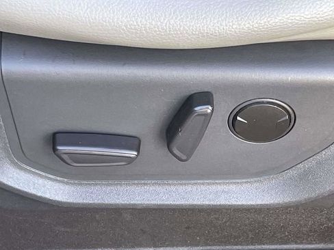 Used 2021 Ford Expedition Max XLT image 14