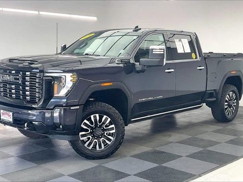 Used 2024 GMC Sierra 2500 Denali Ultimate AWD/4WD image 12