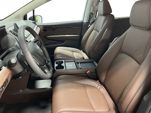 New 2026 Honda Odyssey Touring image 15