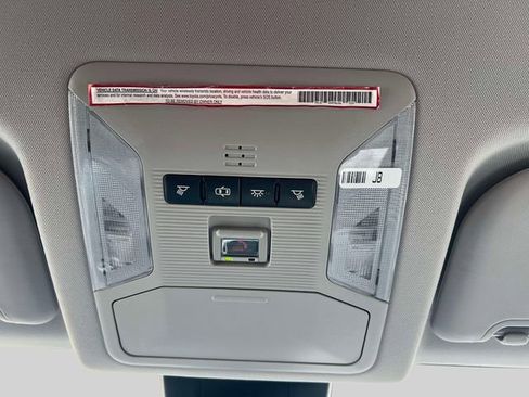 Certified 2020 Toyota RAV4 LE w/ All Weather Liner Package image 33