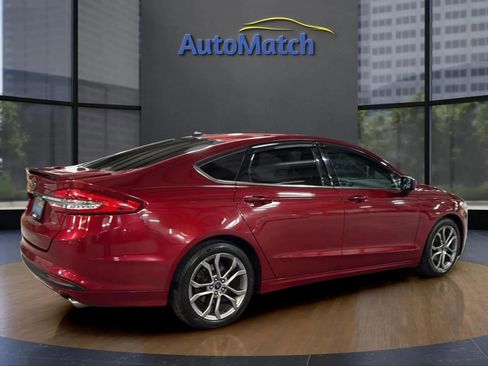 Used 2017 Ford Fusion SE w/ Equipment Group 201A image 12