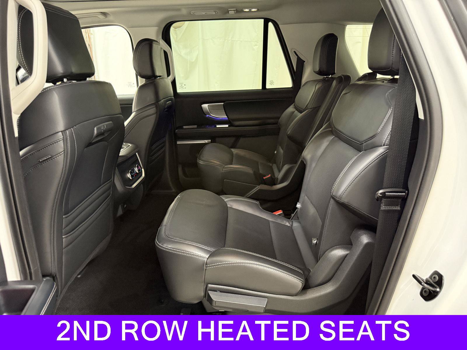 Used 2025 Ford Expedition Max Platinum AWD/4WD image 5