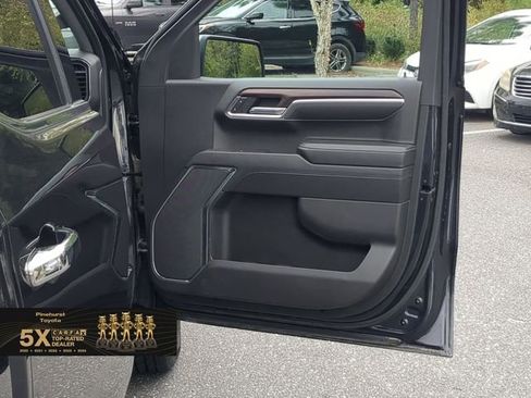 Used 2024 GMC Sierra 1500 SLT image 41